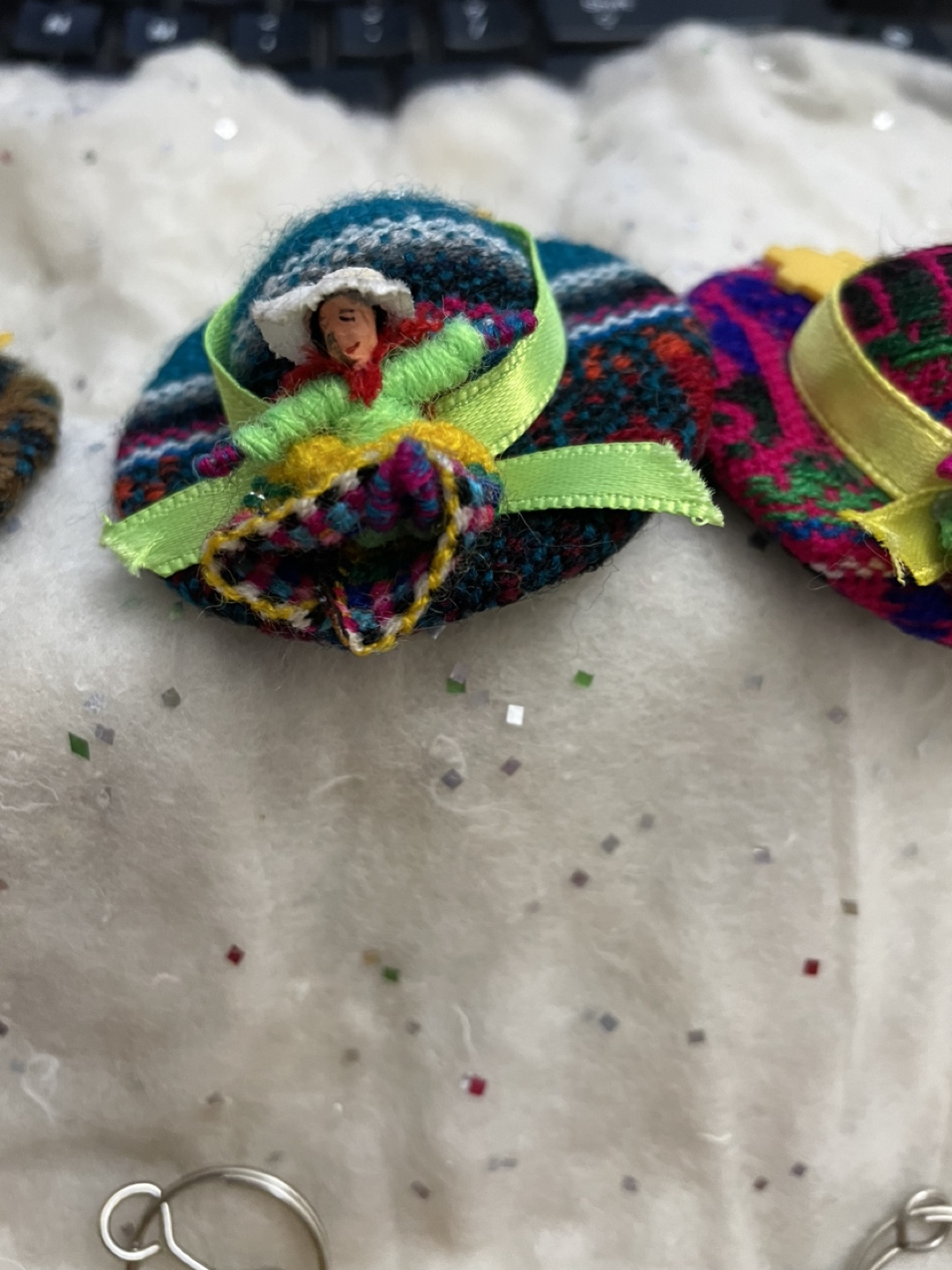 Set of 5 Peruvian Woven Doll Keychains - photo 4