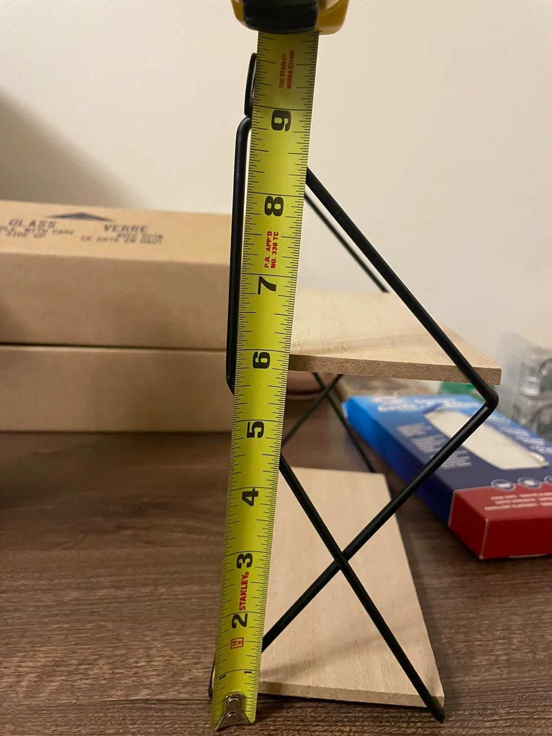 2 Display Stands image indicator(2)