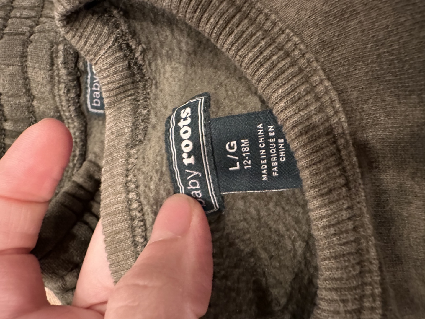 Baby Roots Sweatsuit size 12-18 - photo 2