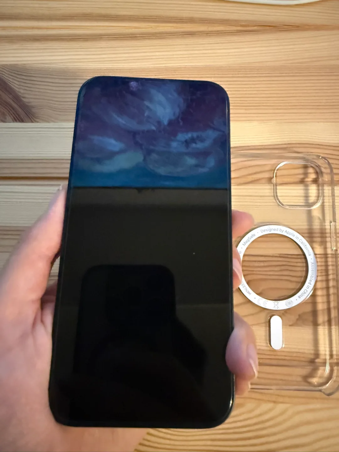 iPhone 13 128 GB image indicator(3)