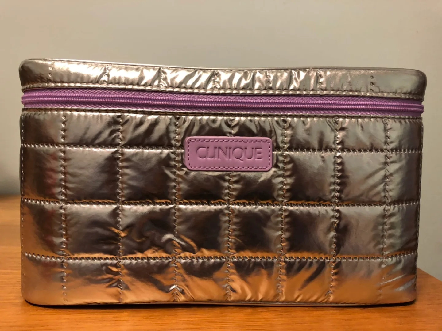 Clinique Makeup Bag image indicator(3)