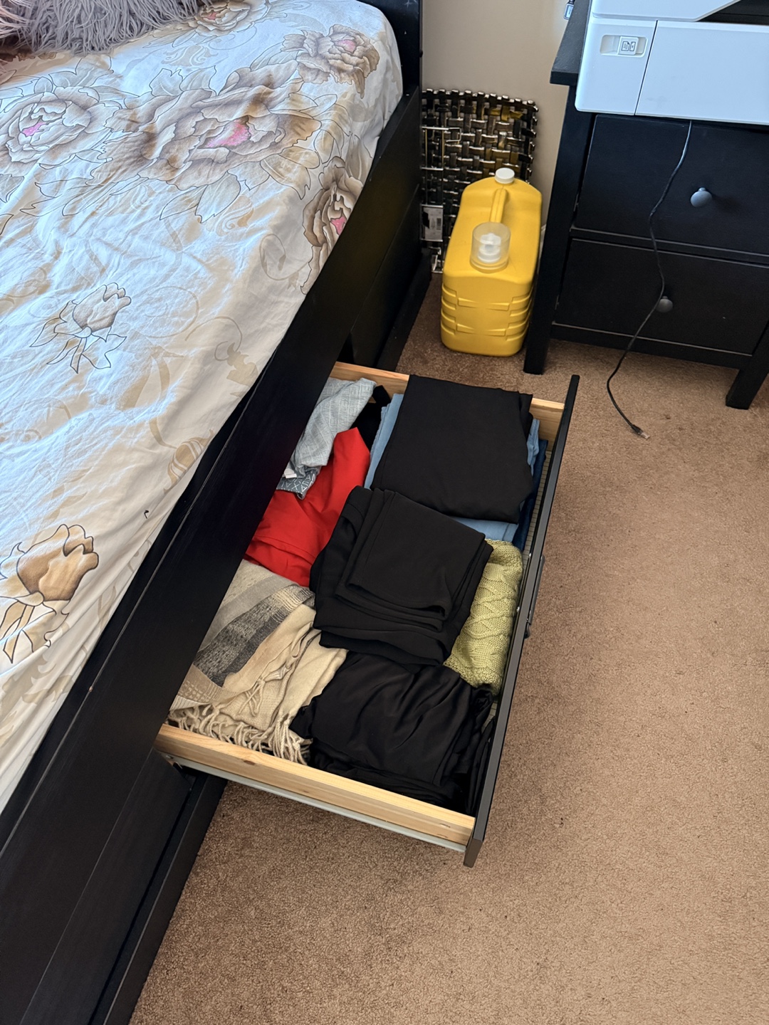 Queen Size Storage Bed Frame with Headboard - photo 3