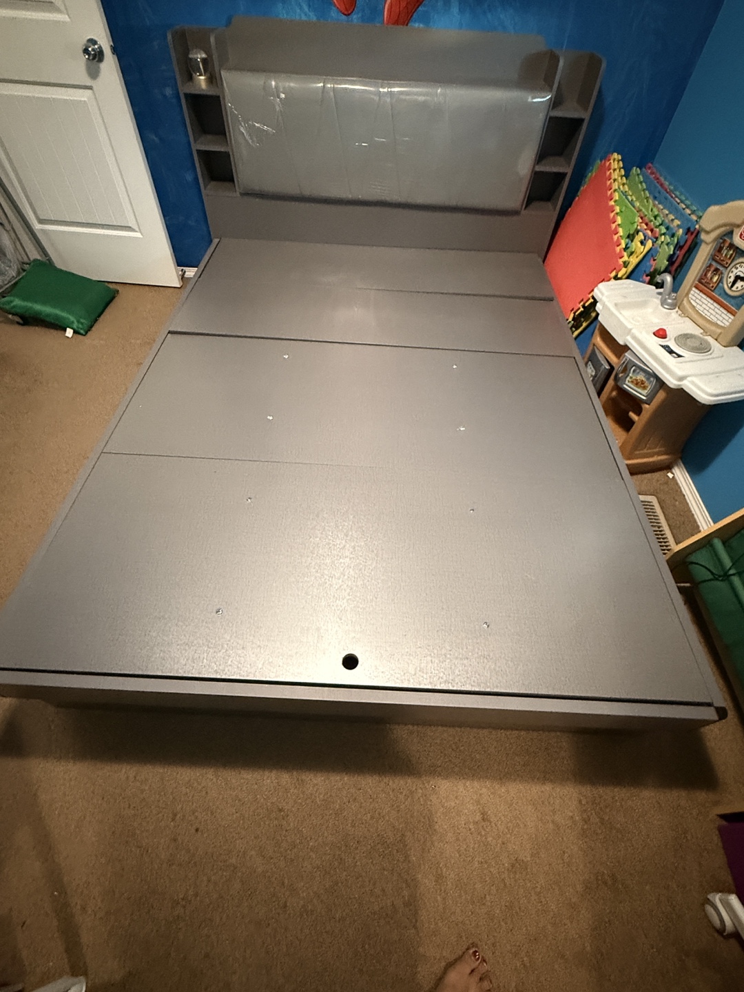 Queen Size Storage Bed Frame with Headboard - photo 2