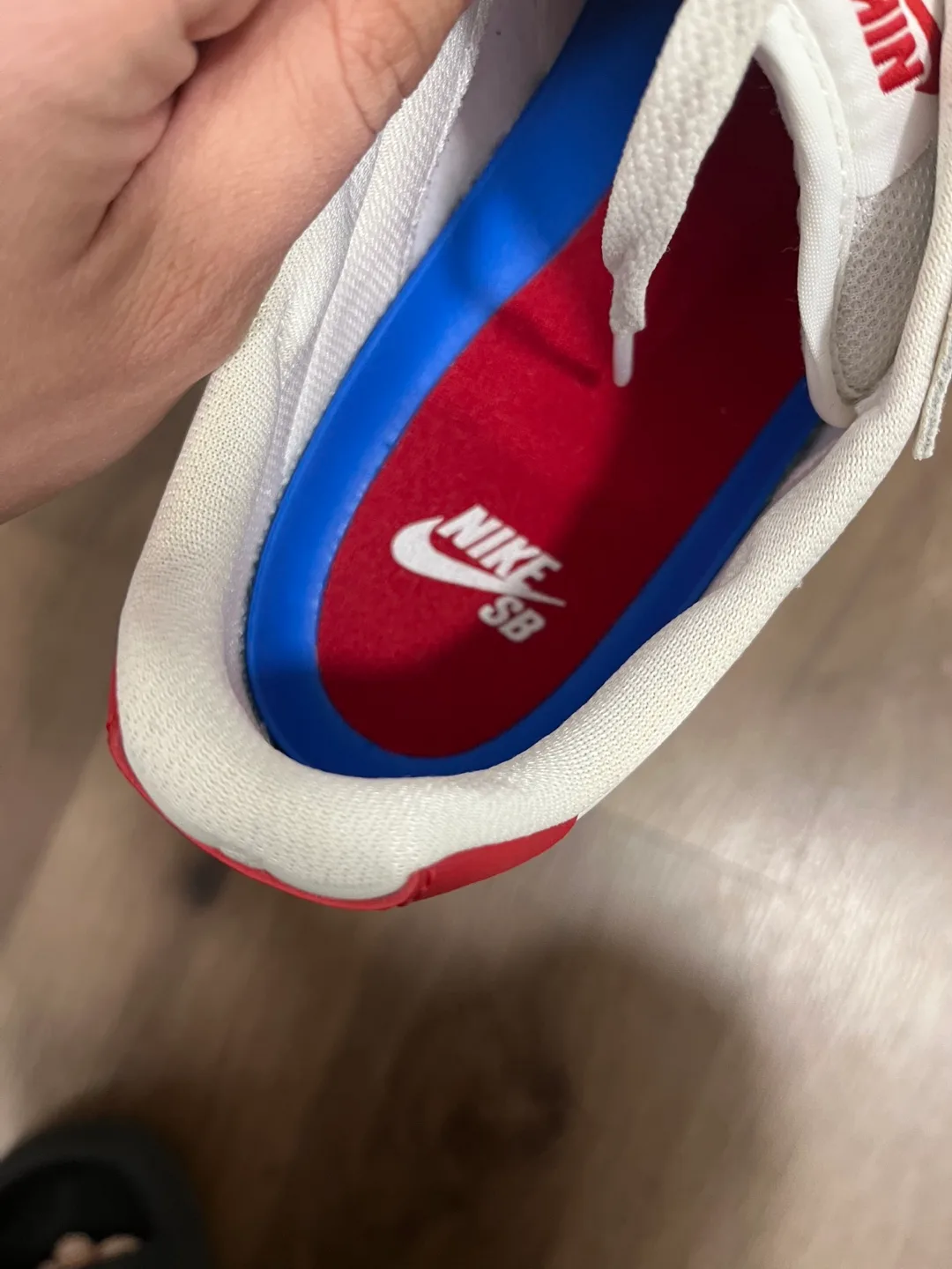 Nike shoes image indicator(3)