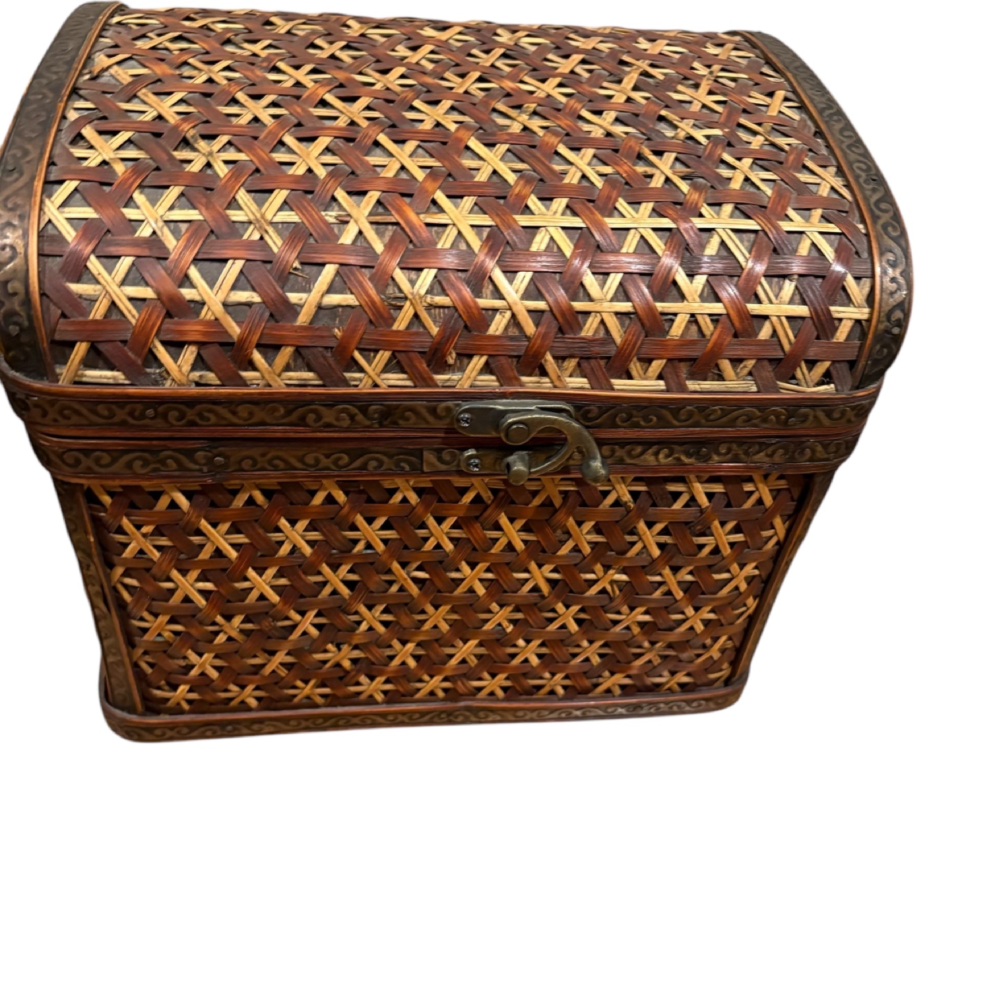 Vintage Wicker Chest 12”x10”x9”
