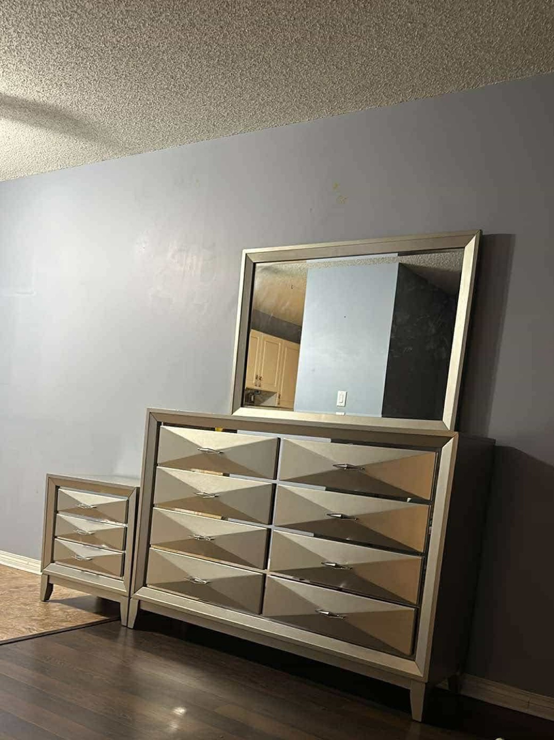 Bedroom Dresser Set with Mirror