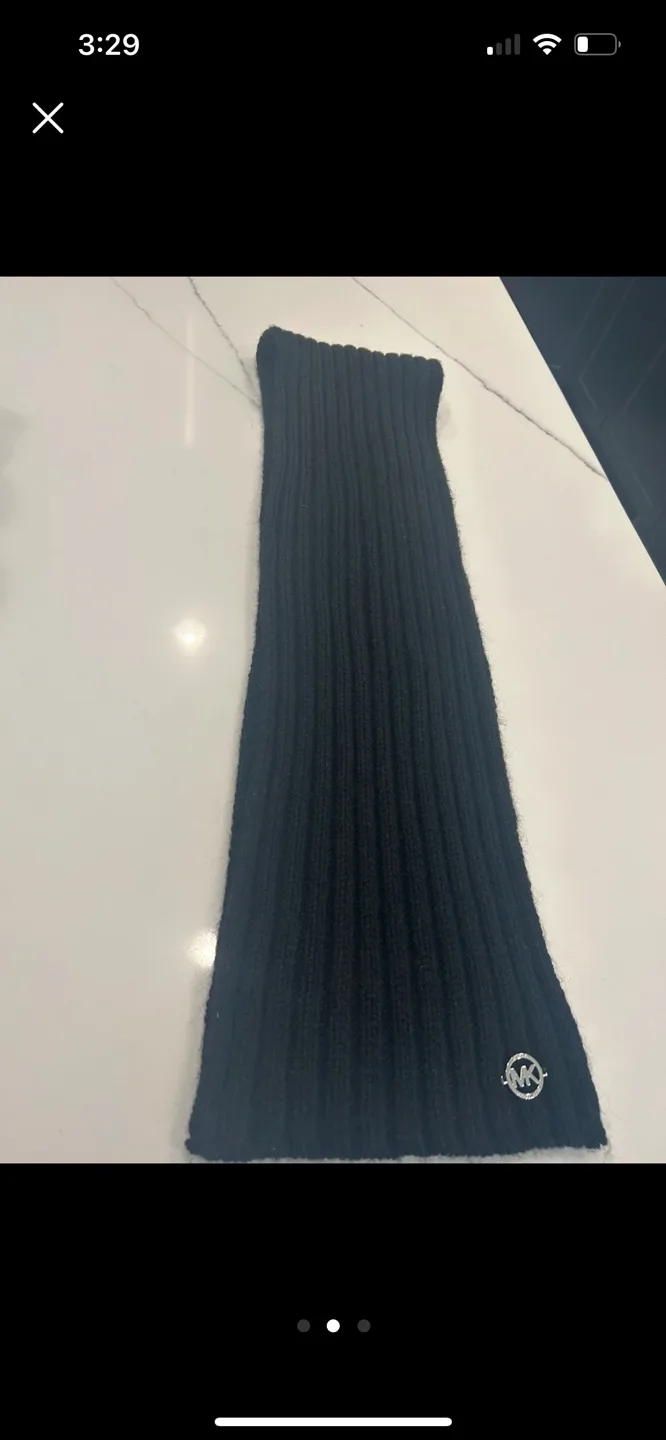 Michael Kors Black Scarf image indicator(2)