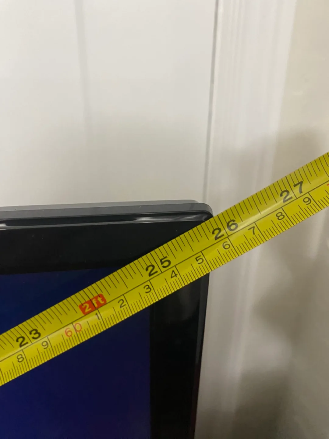 Insignia 24in LED TV #2 image indicator(4)