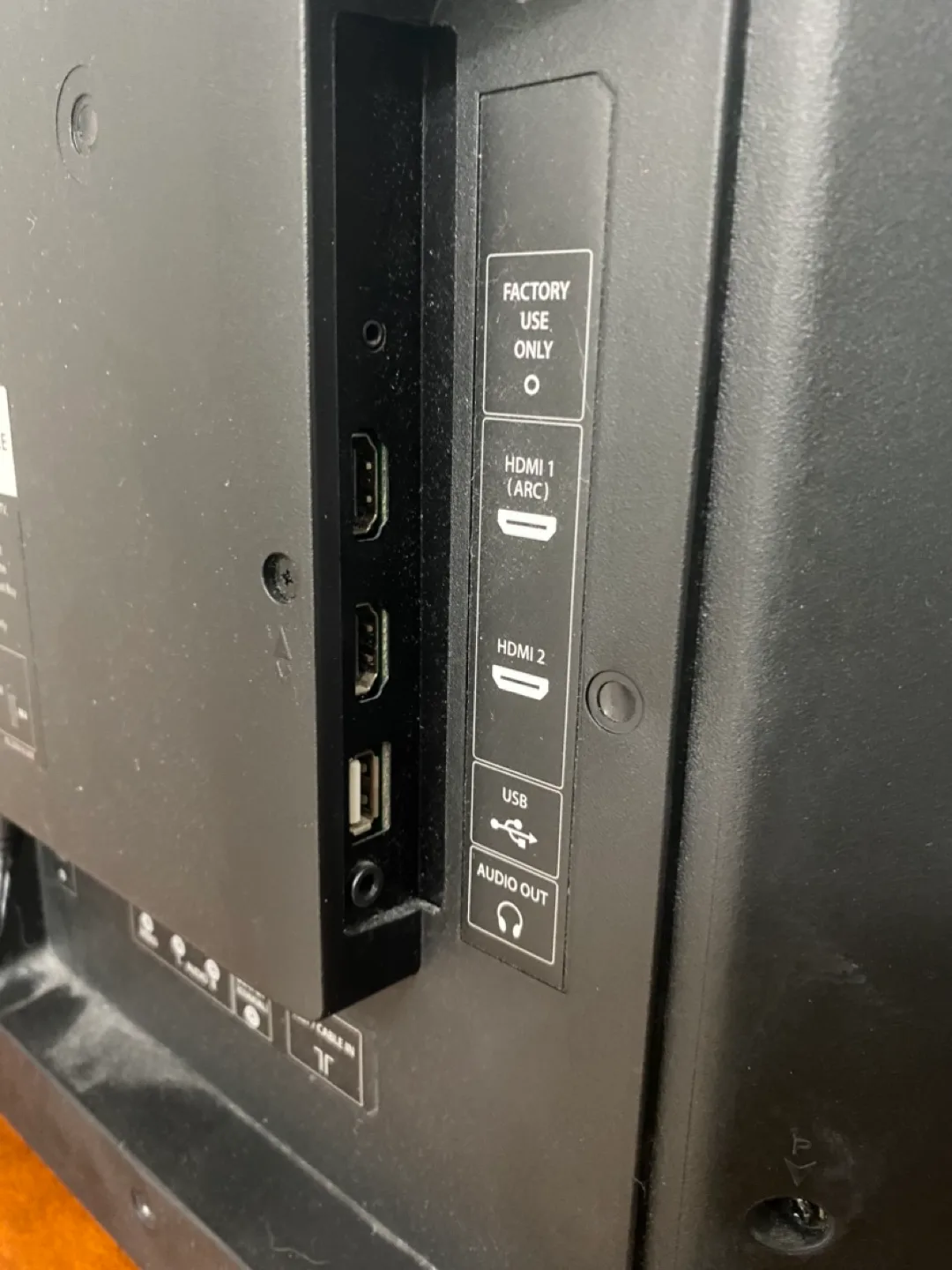 Insignia 24in LED TV #2 image indicator(5)