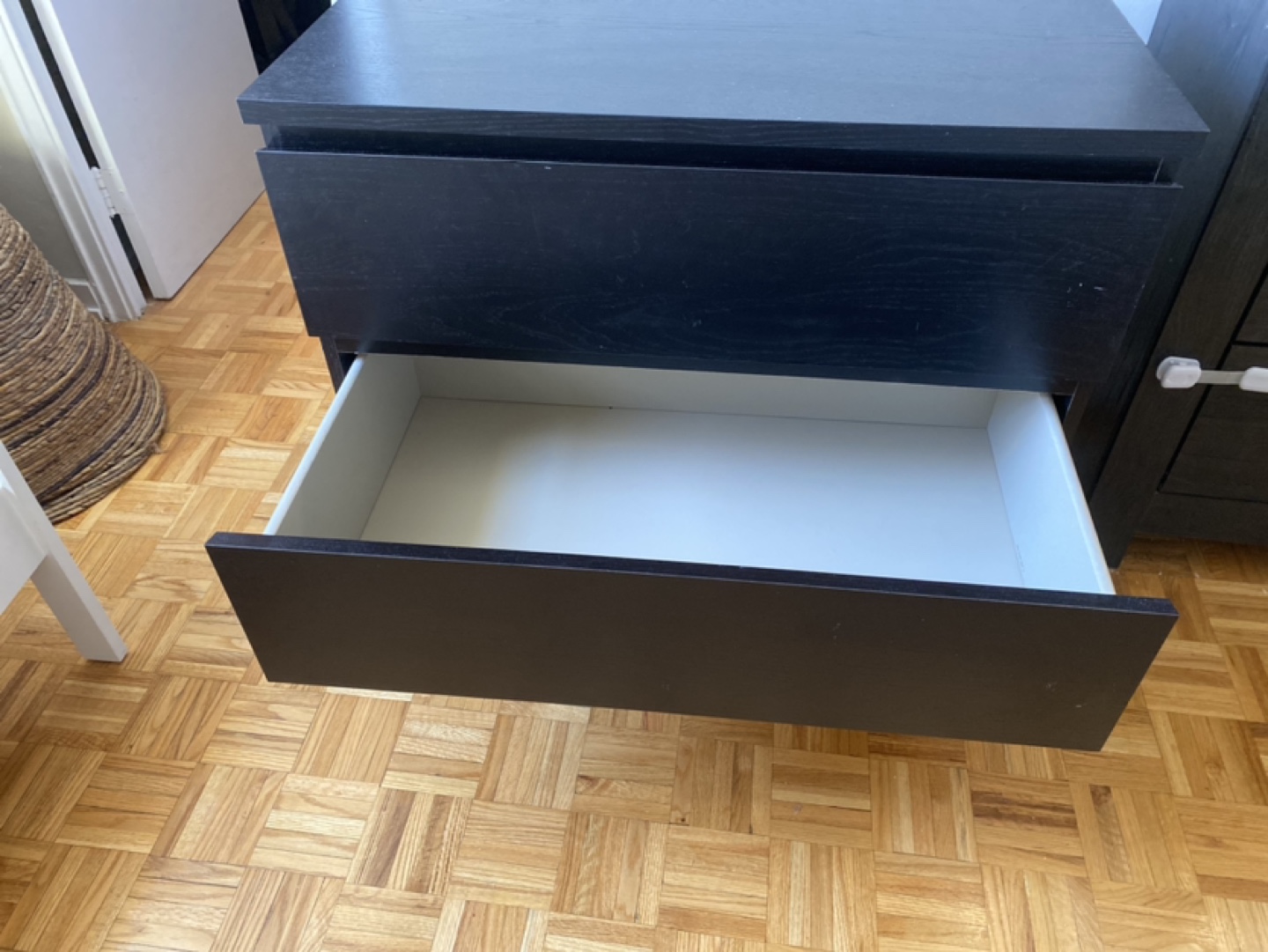 IKEA MALM 3-Drawer Chest - photo 3