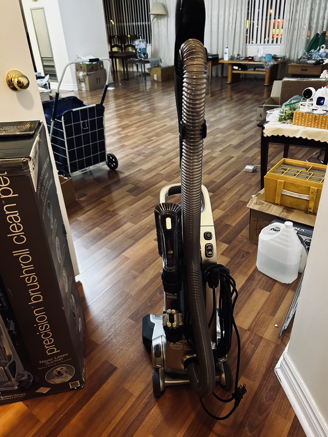 Electrolux Precision Brushroll Clean Pet Vacuum - photo 3
