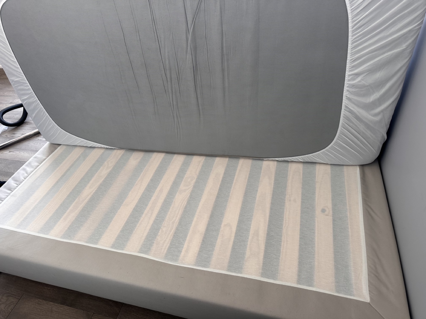 IKEA  Mattress and bed frame - photo 3