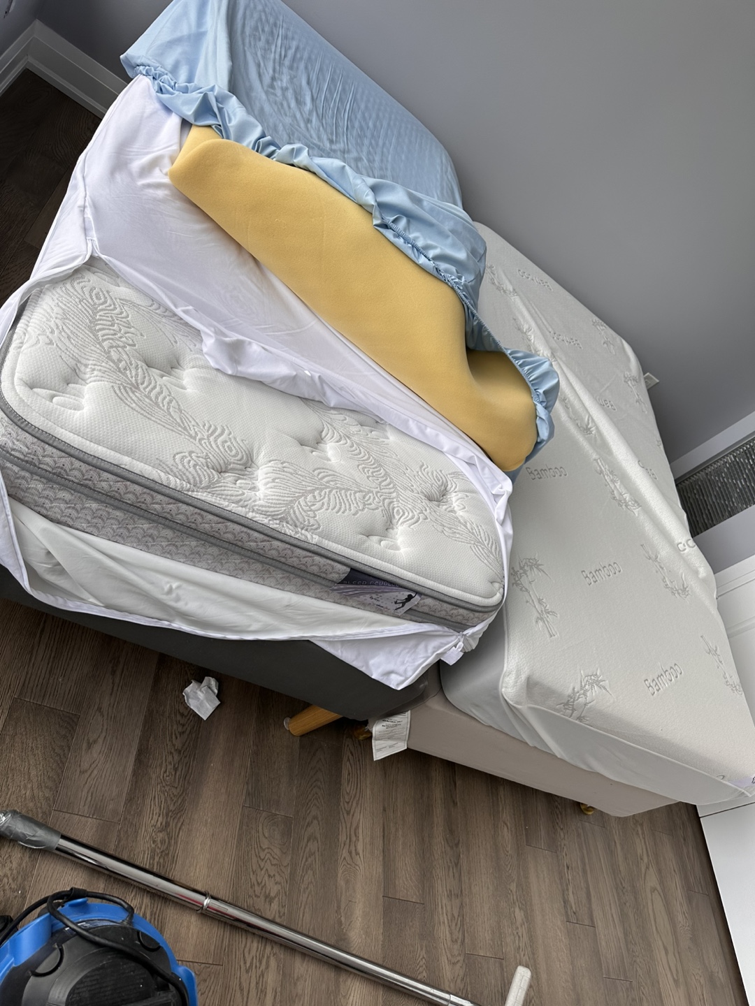 IKEA  Mattress and bed frame - photo 2