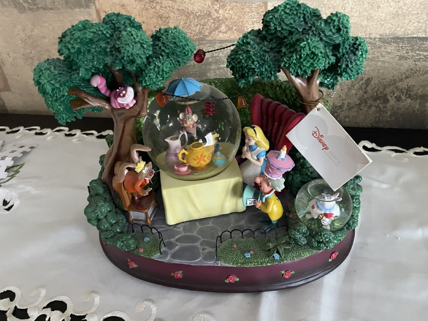 Alice in Wonderland Musical Snowglobe