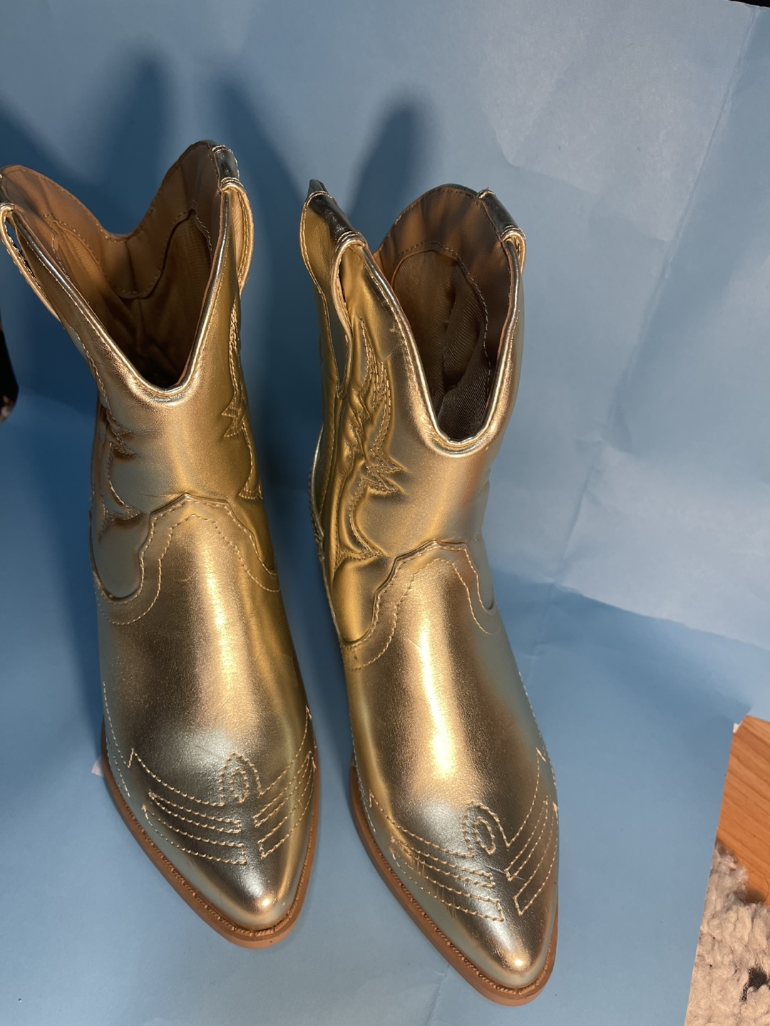 Soda Women's Gold Cowboy Boots