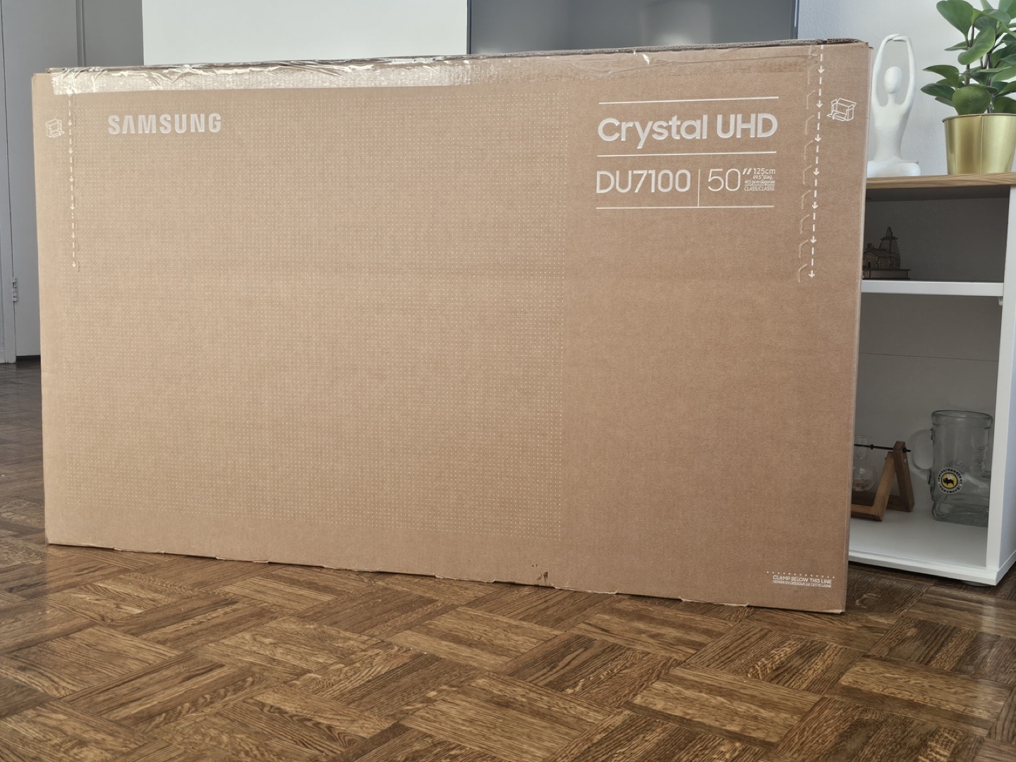 Samsung 50 inch Crystal UHD TV - New in Box - photo 2