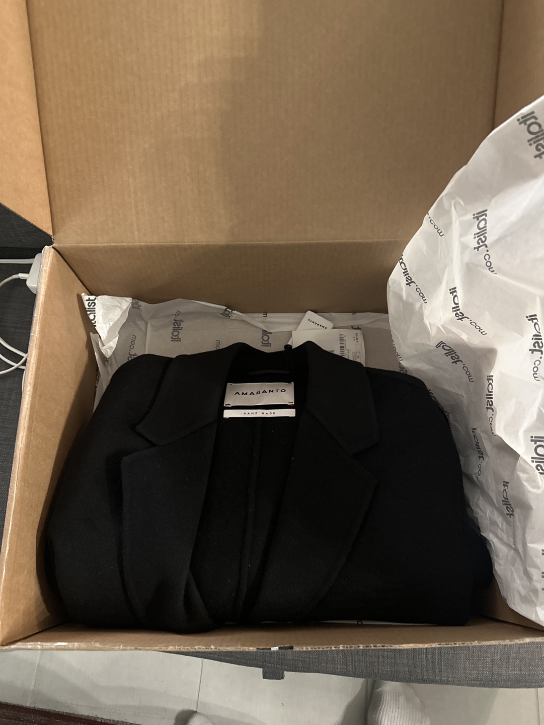 Amaranto Wool and Cashmere Coat (Brand new)