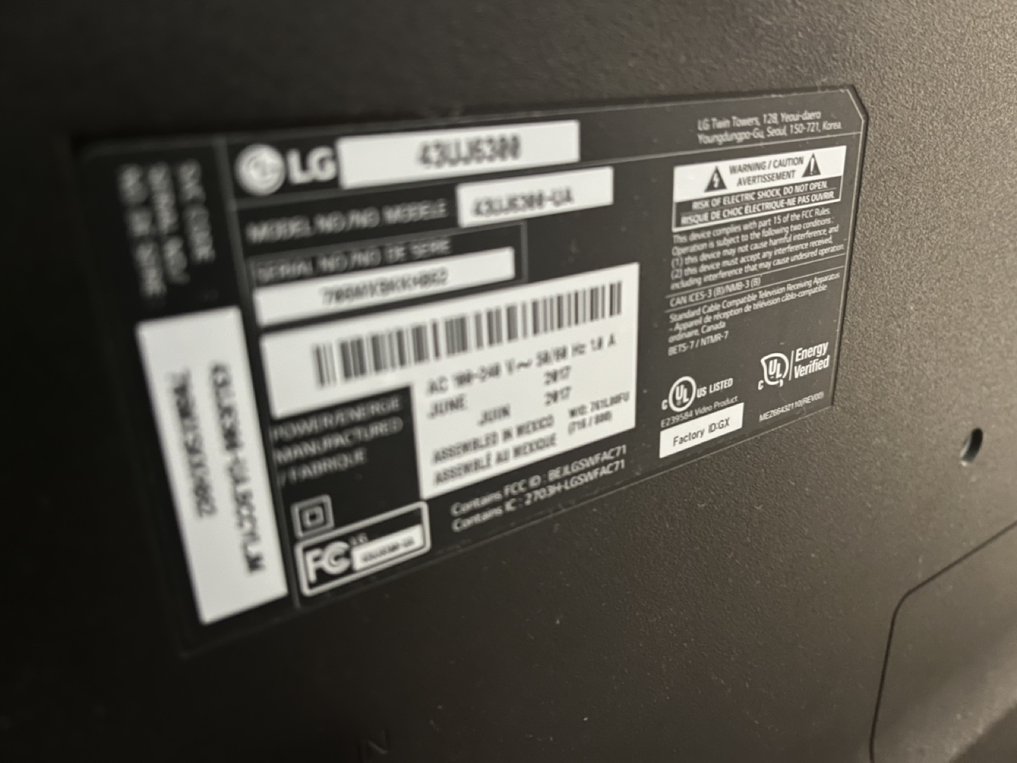 LG 43LJ6500 43 Inch Smart TV - photo 3