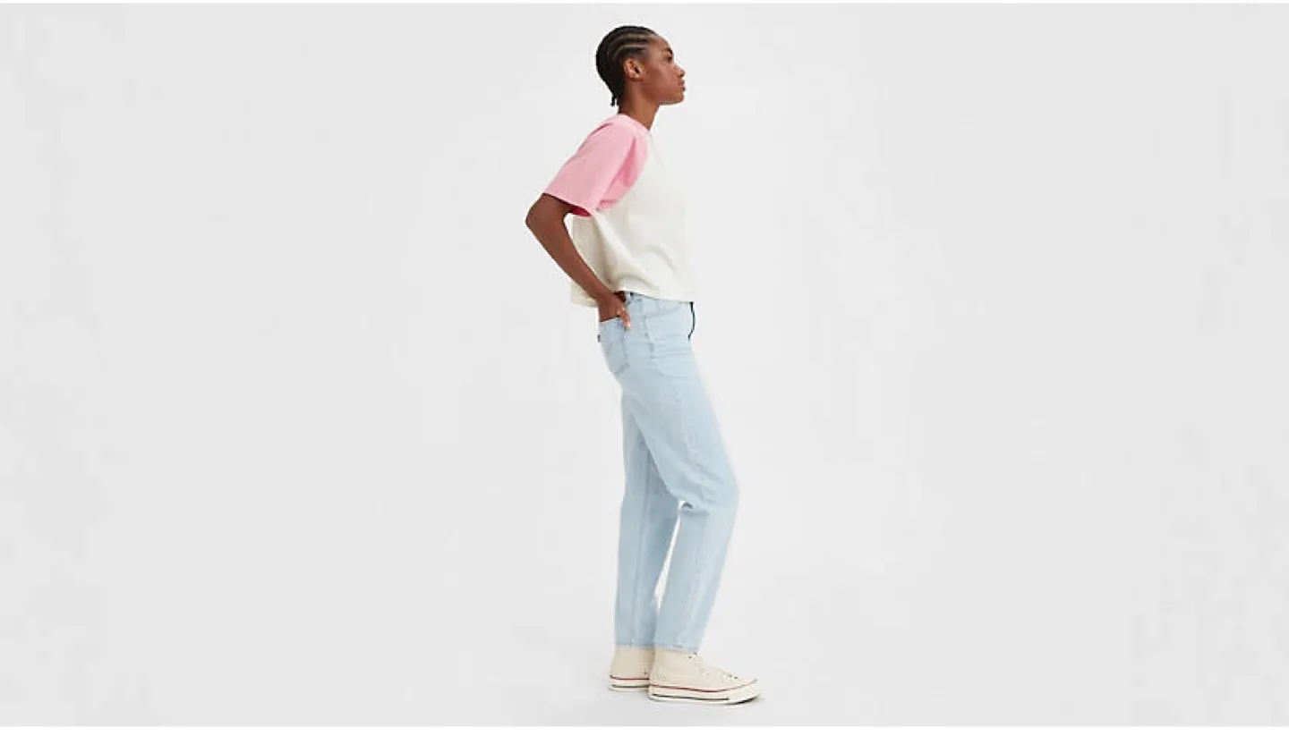 NWT Levi’s 80’s Mom Jeans 25/30 image indicator(2)