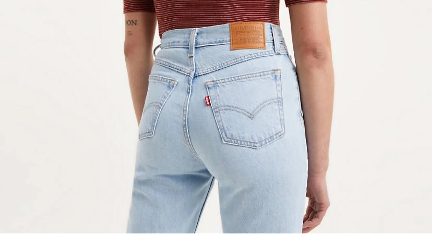 NWT Levi’s 80’s Mom Jeans 25/30 image indicator(4)