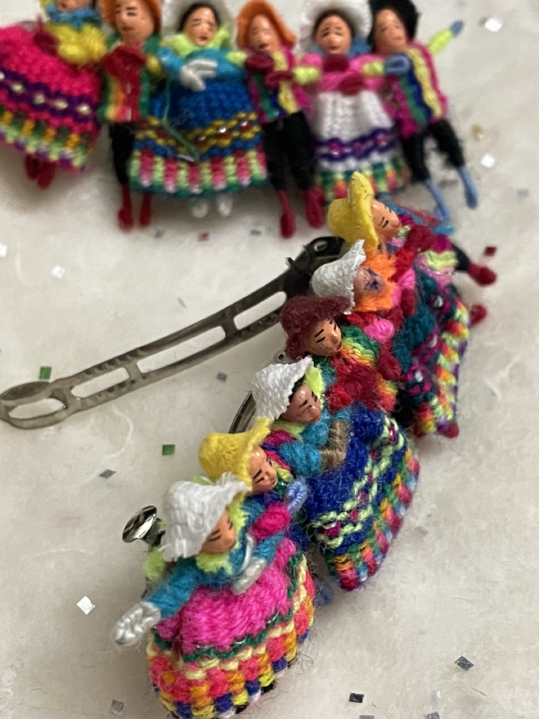 Set of 12 Peruvian Doll Hair Clips - photo 2