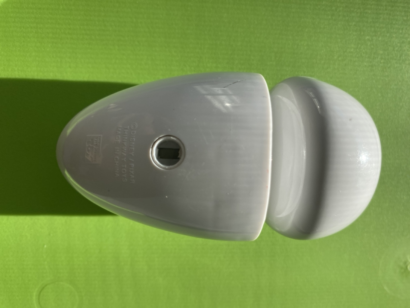 Eva friend of Wall-E Toy missing arms and base - photo 2