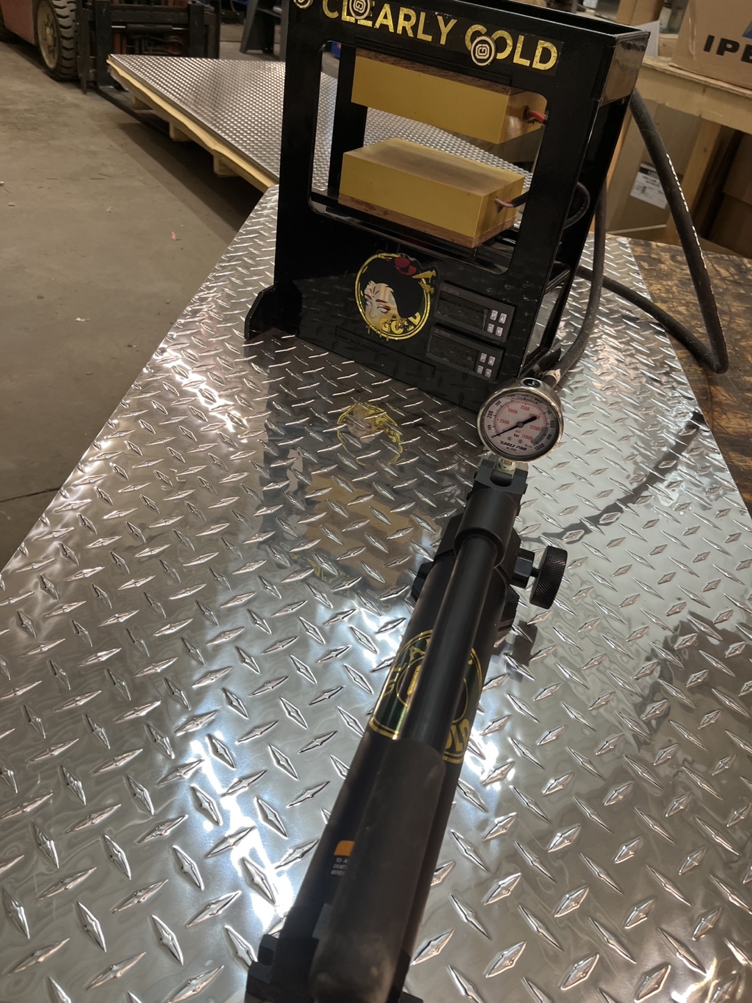Clearly Gold Hydraulic Press - photo 2