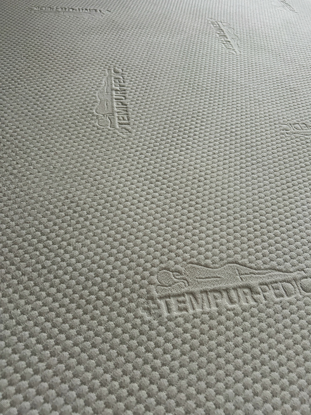 Tempur-Pedic Queen Mattress Topper memory foam - photo 2