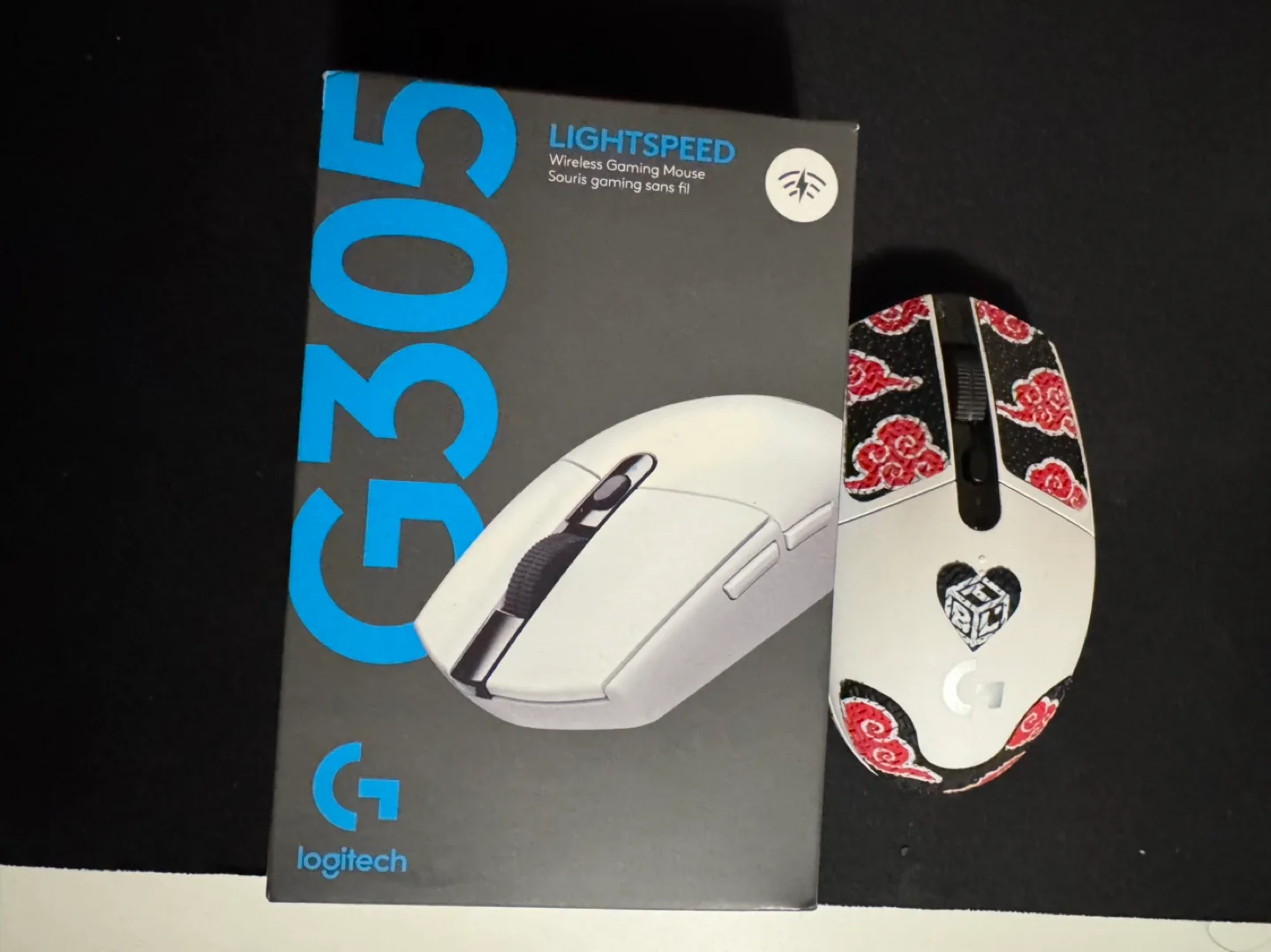 Logitech G305 Lightspeed Wireless Gaming Mouse thumbnail