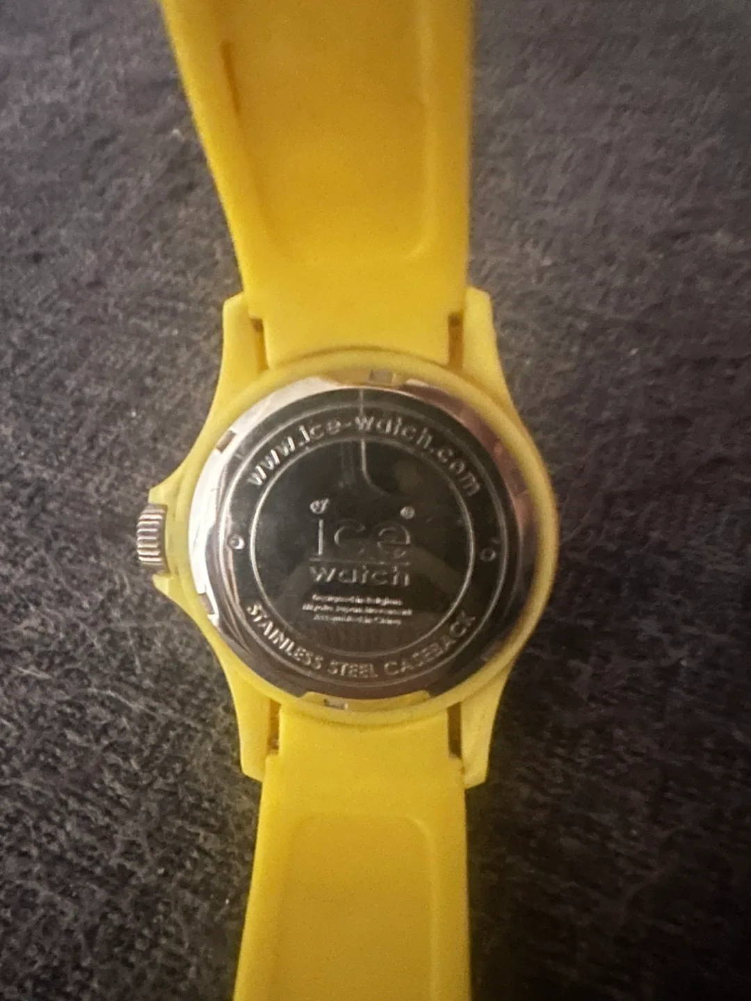 Ice Watch Yellow Silicone Wrist Watch. Unisex image indicator(3)