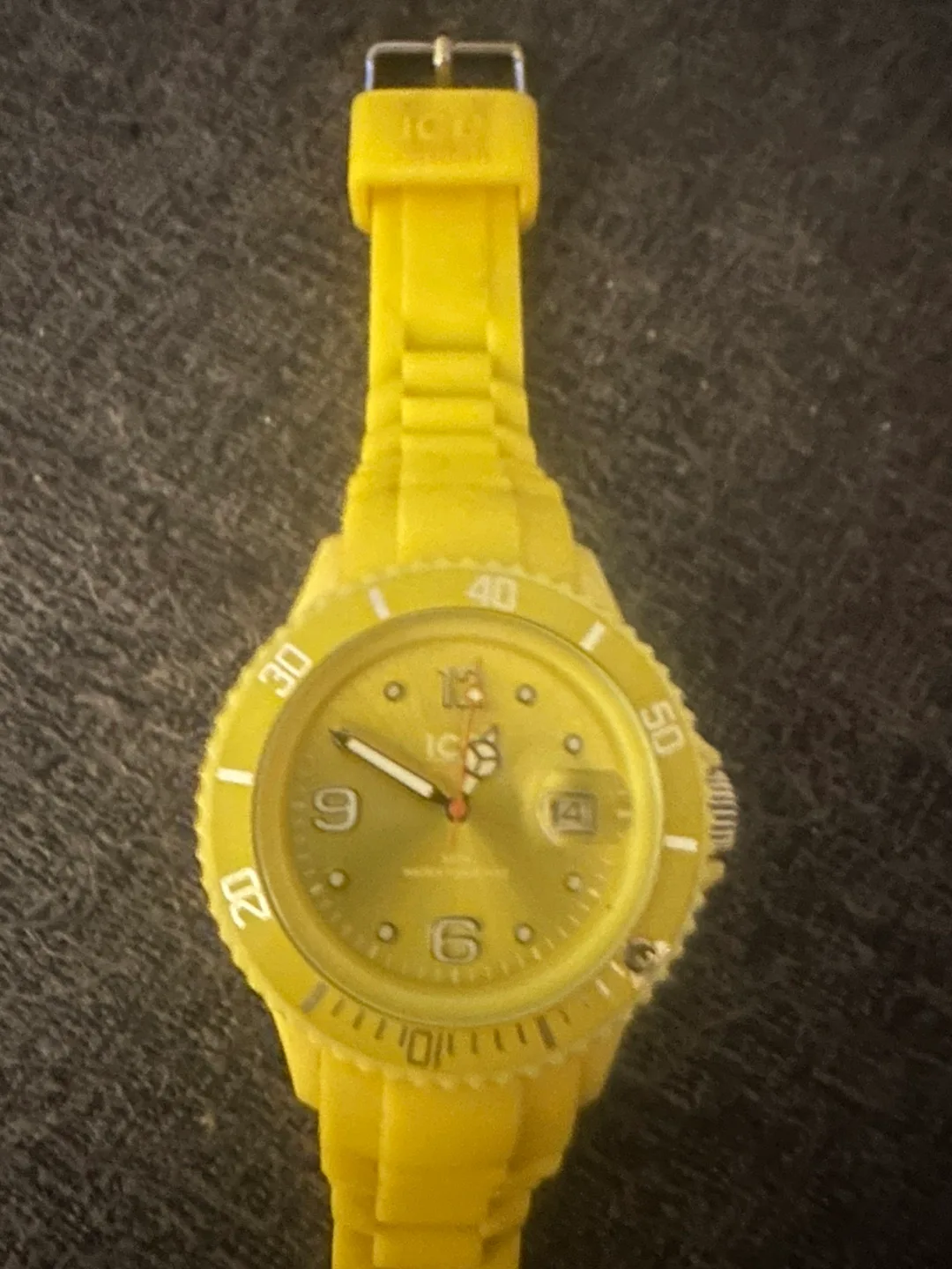 Ice Watch Yellow Silicone Wrist Watch. Unisex image indicator(2)