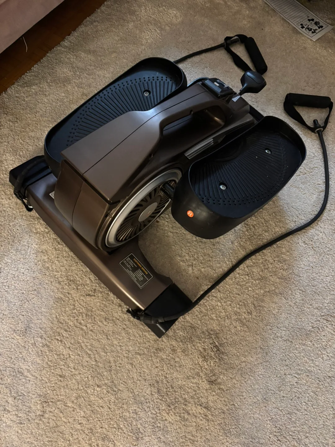 Free Elliptical Trainer -  Compact and portable image indicator(3)