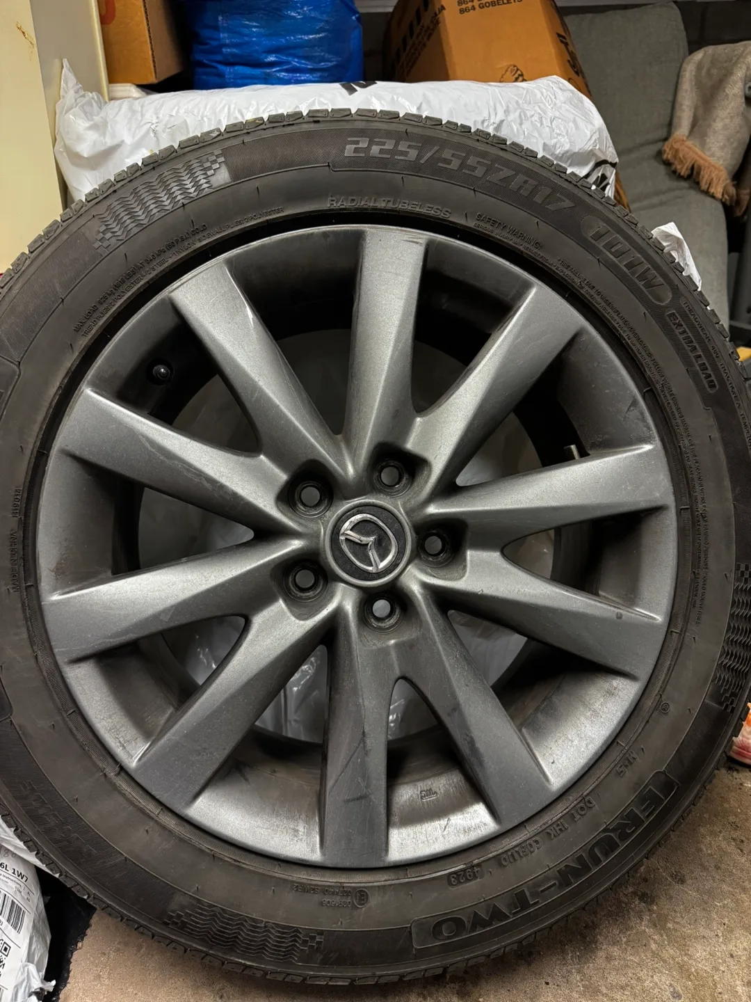 Mazda 17 inch alloy wheels and tires image indicator(3)
