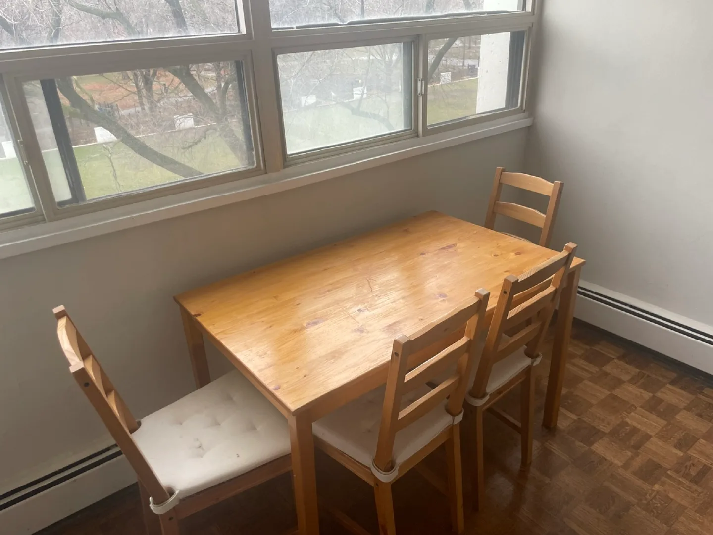 IKEA INGO/IVAR Dining Table & Chairs image indicator(8)