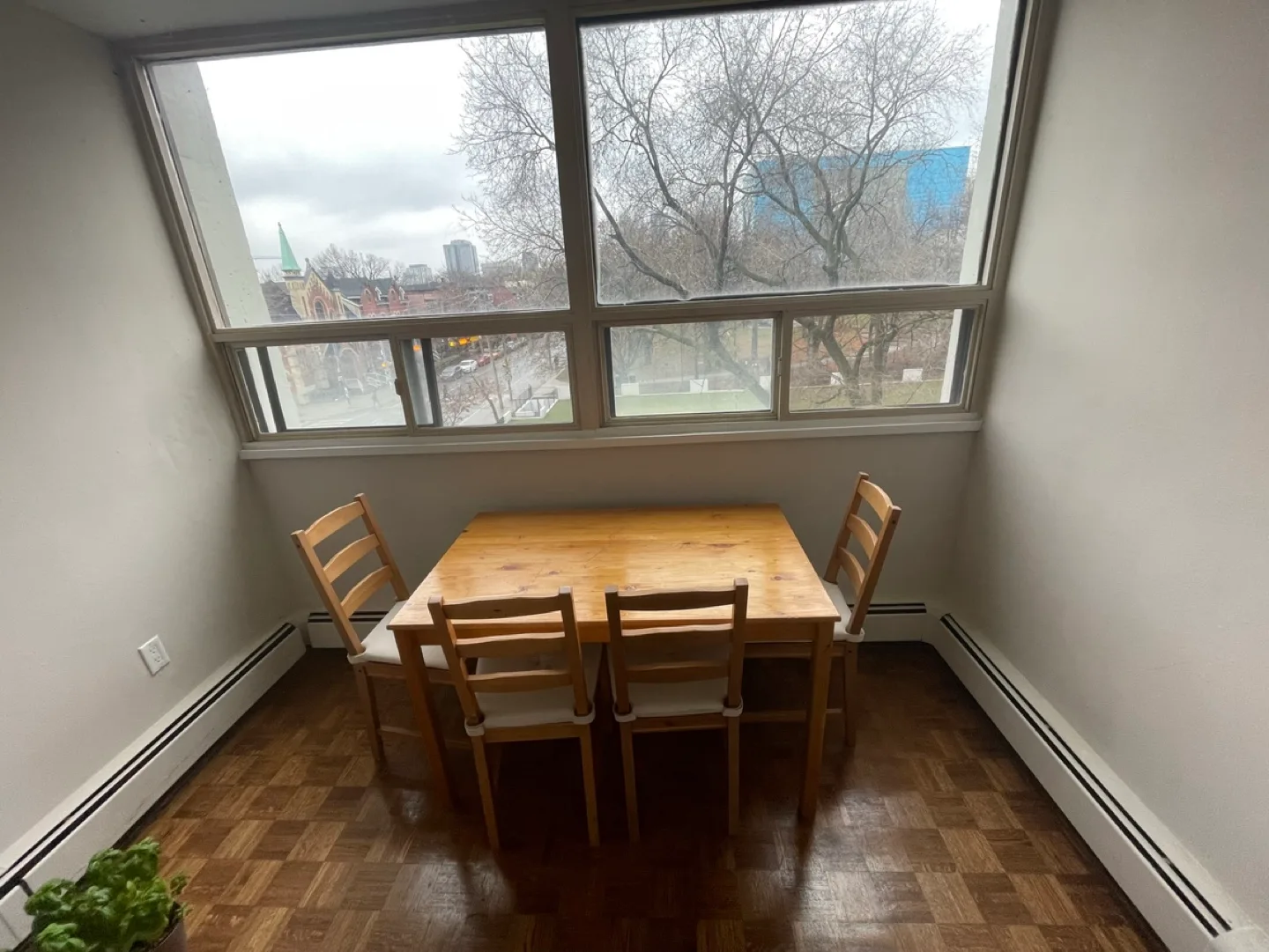 IKEA INGO/IVAR Dining Table & Chairs image indicator(7)