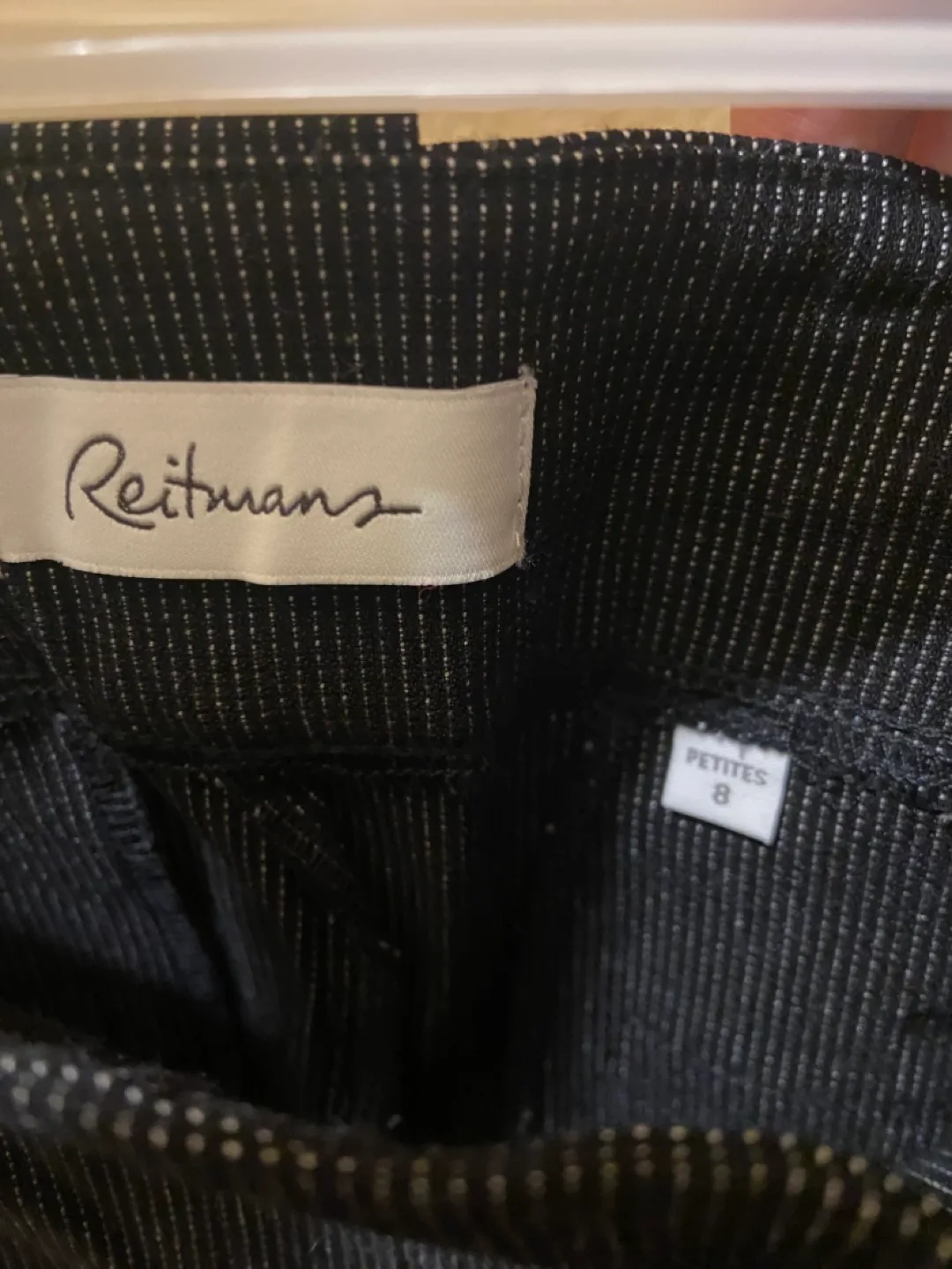 Reitmans Women’s pants size Petites 8 image indicator(6)