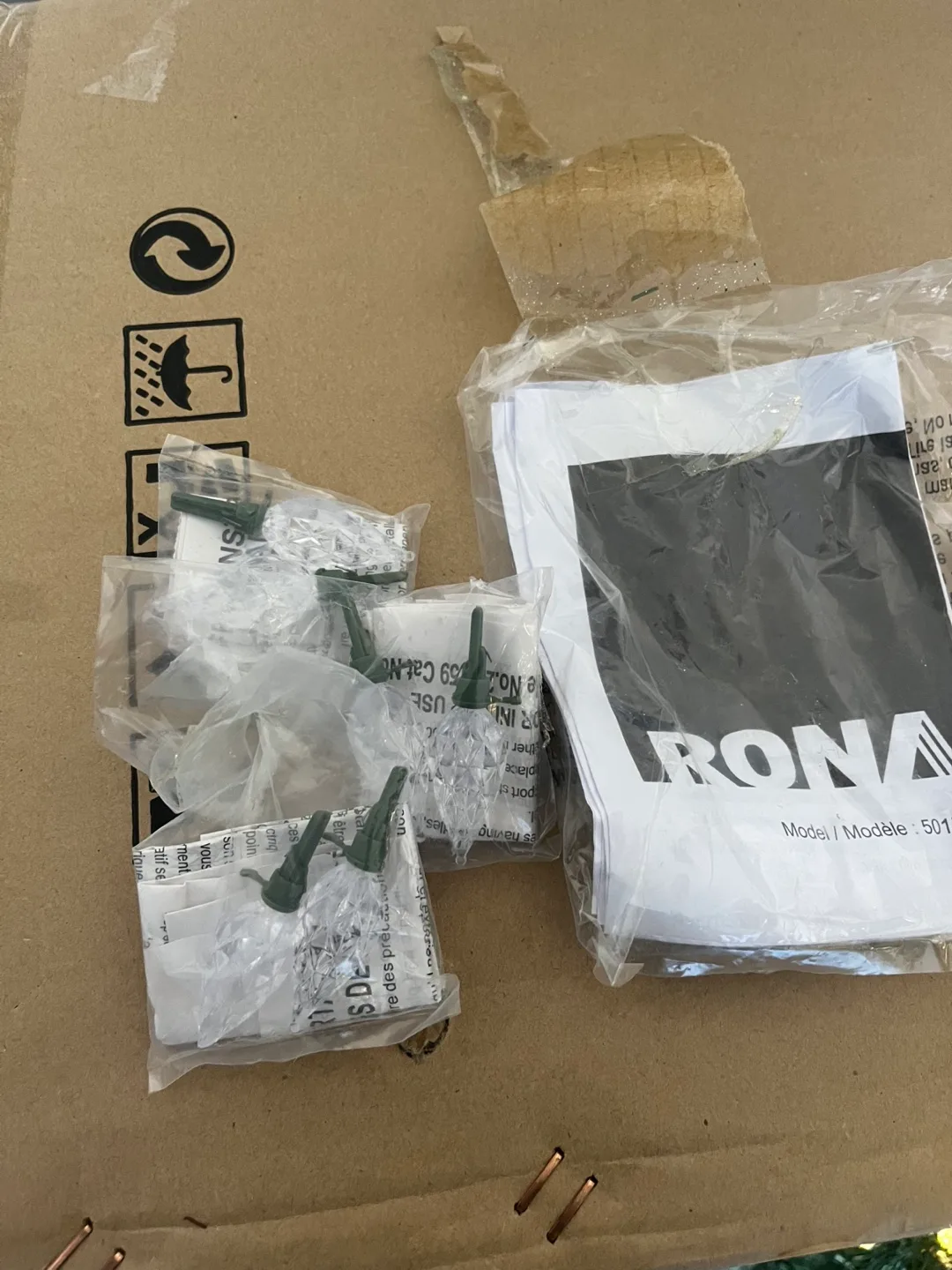 Rona 7ft Pre-Lit Christmas Tree image indicator(3)