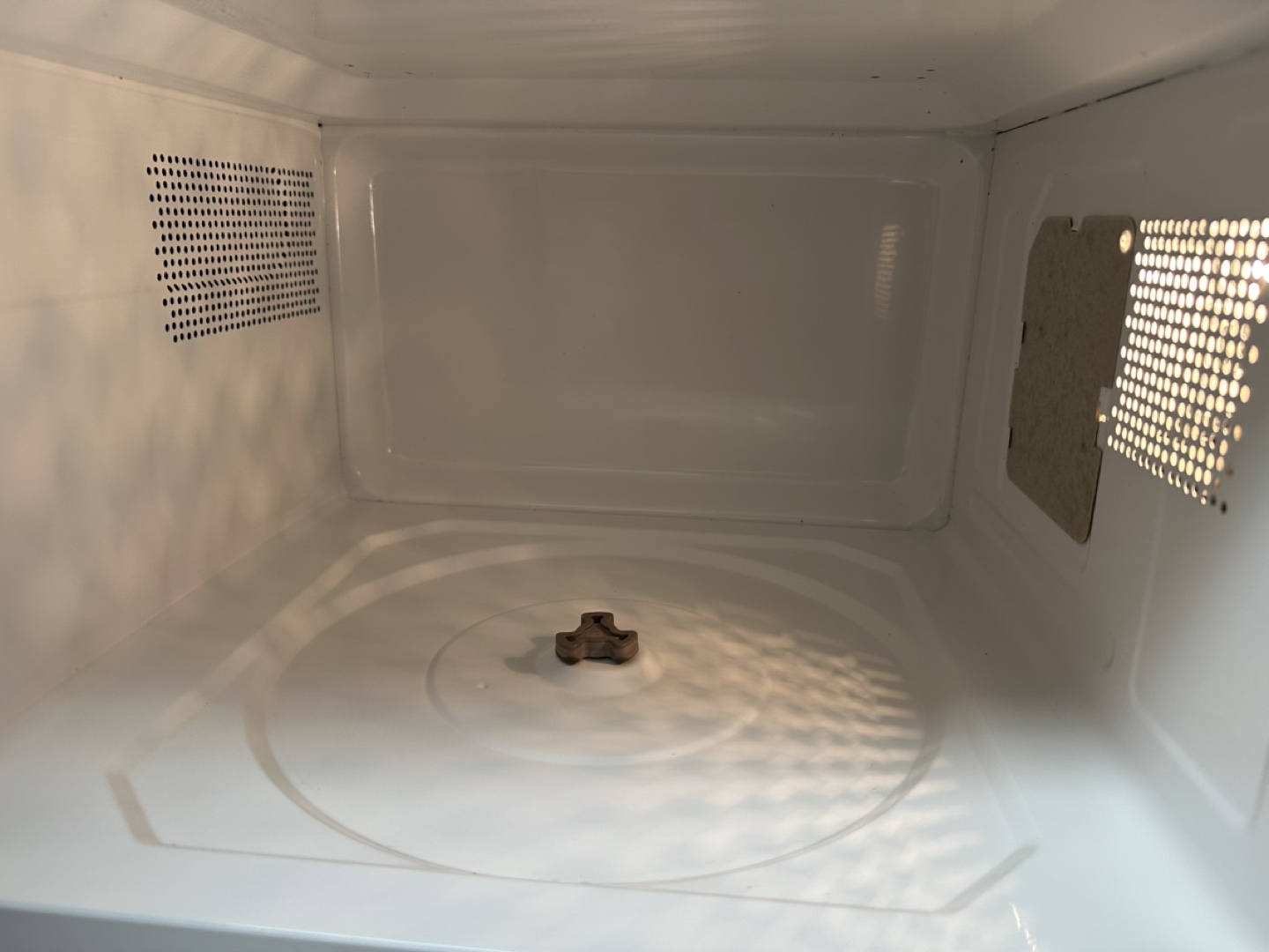 Microwave - photo 2