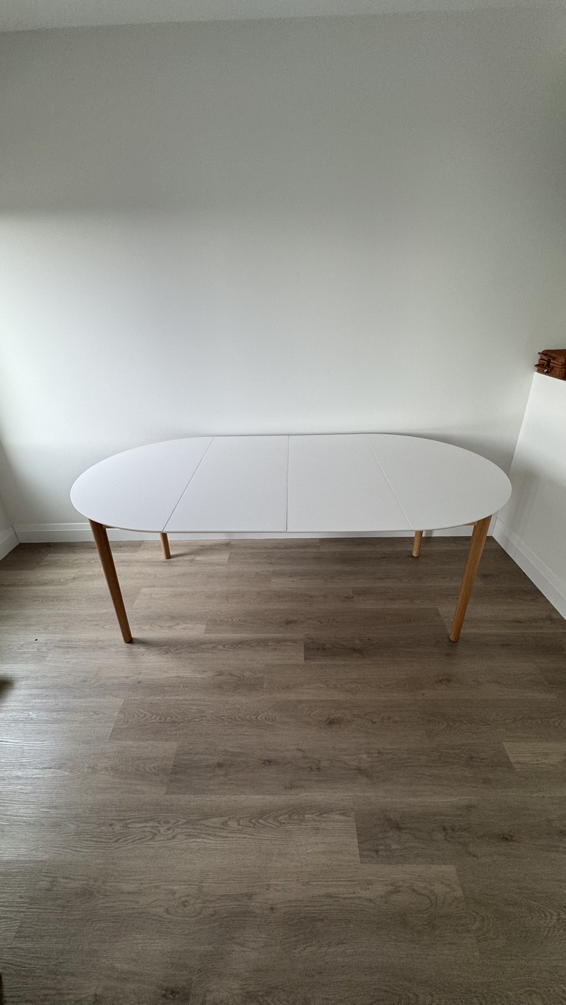 White Dining Table and Chairs Set - photo 4