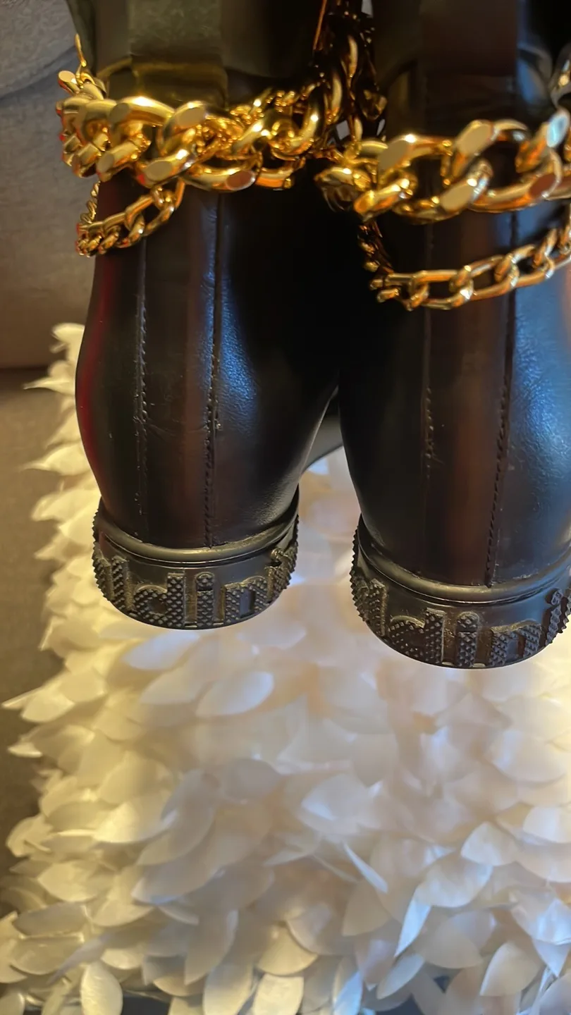 Balmain Black Ankle Boots with Gold Chain image indicator(8)