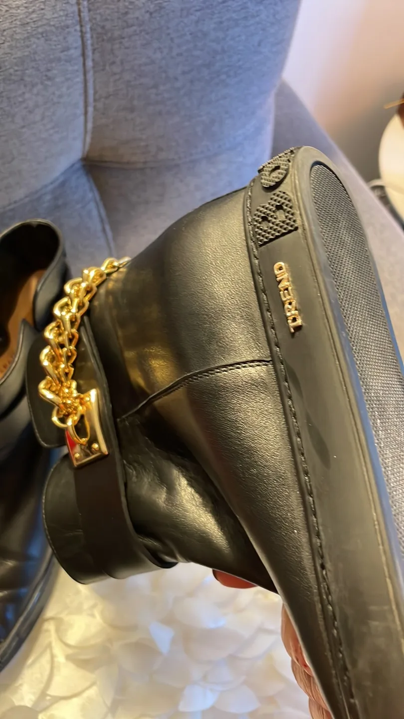Balmain Black Ankle Boots with Gold Chain image indicator(7)