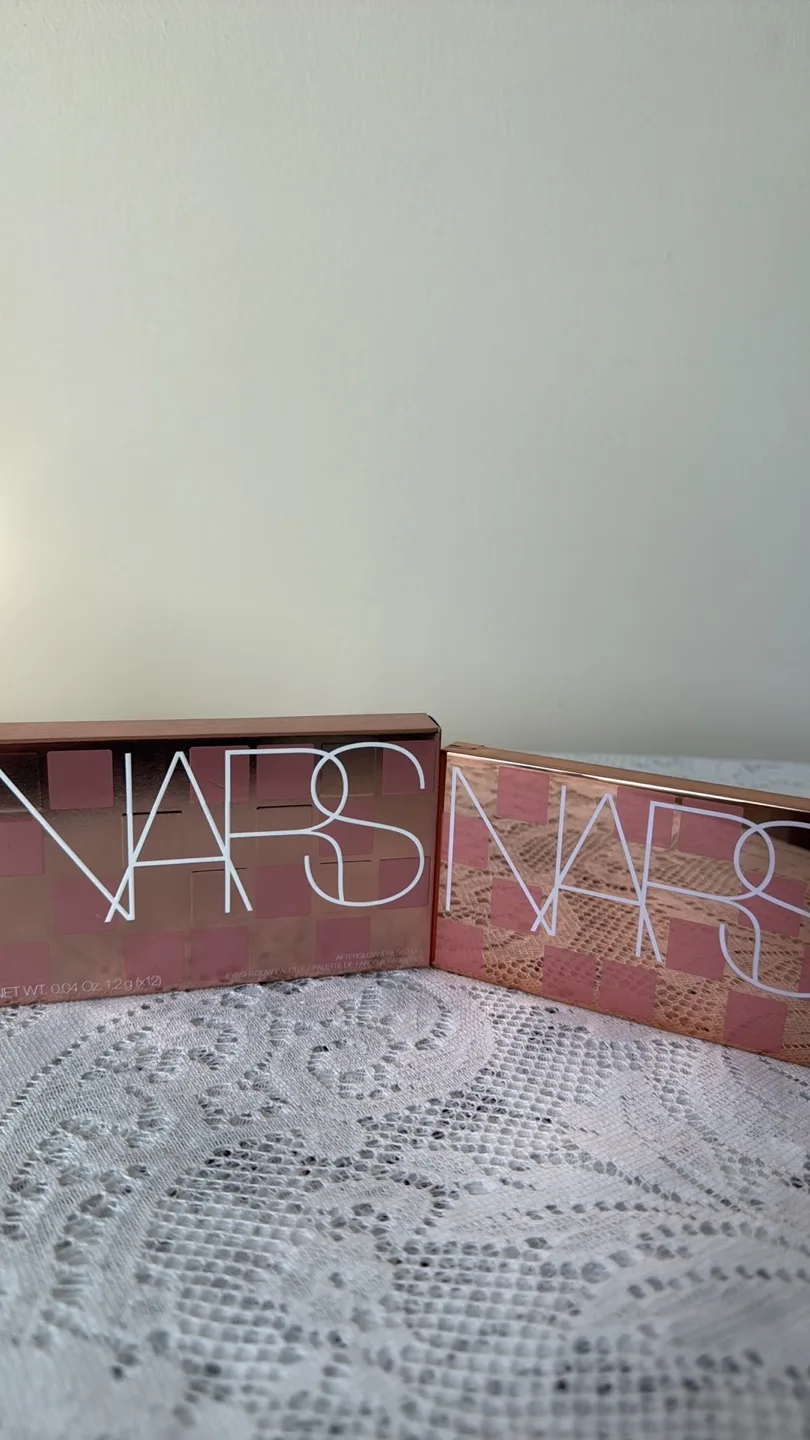 NARS Afterglow Eyeshadow Palette 🆕 Retail: $82.00 before tax image indicator(5)