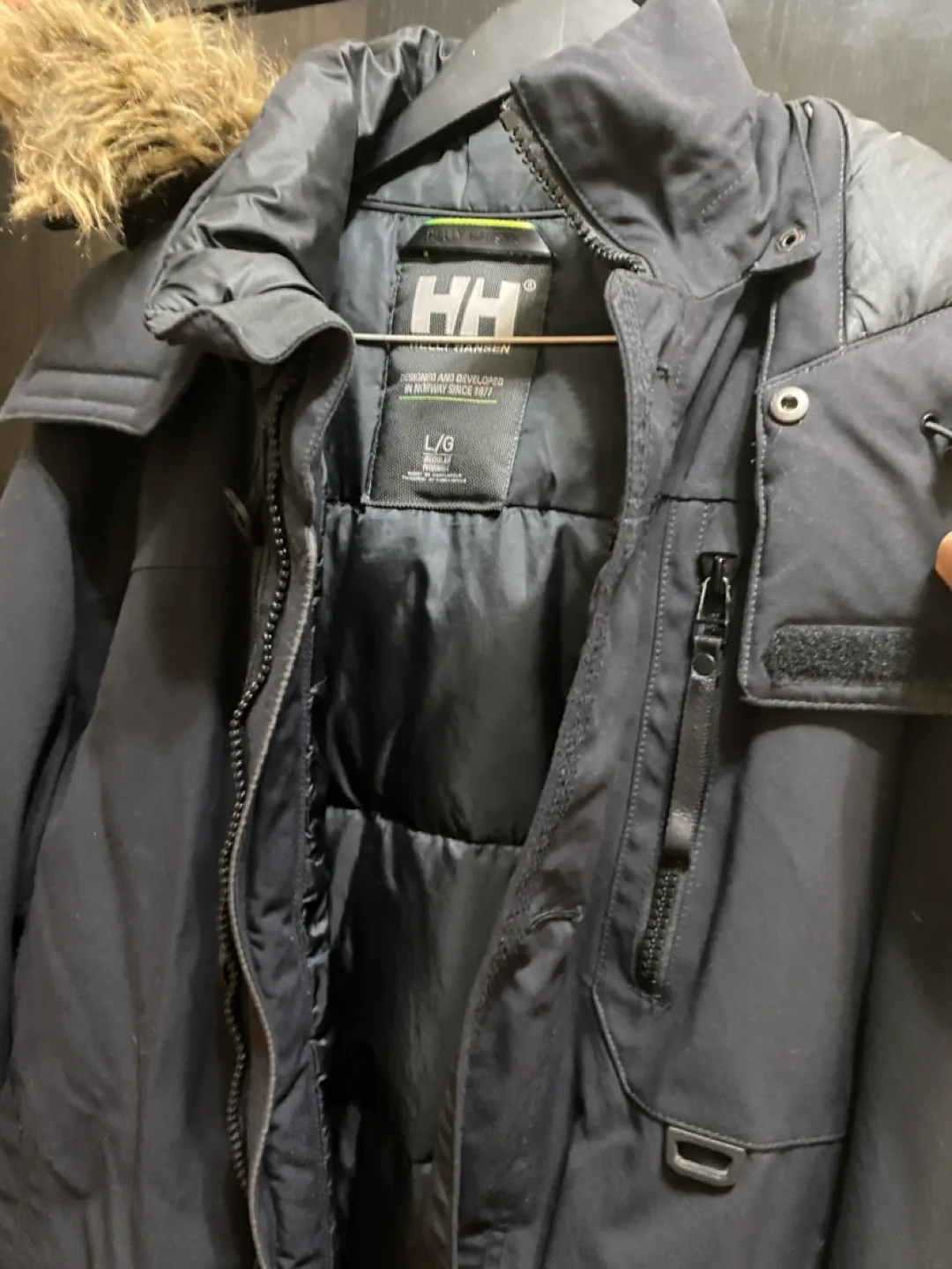 Helly Hansen Men's Winter Jacket image indicator(3)