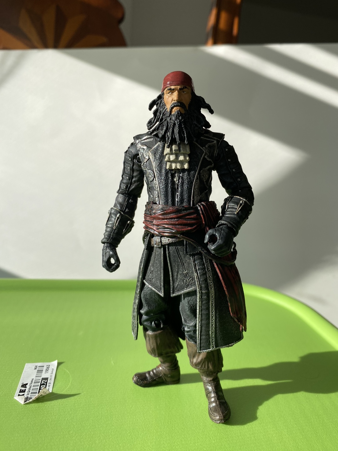 Blackbeard Pirates of the Caribbean Assassin Creed - photo 5