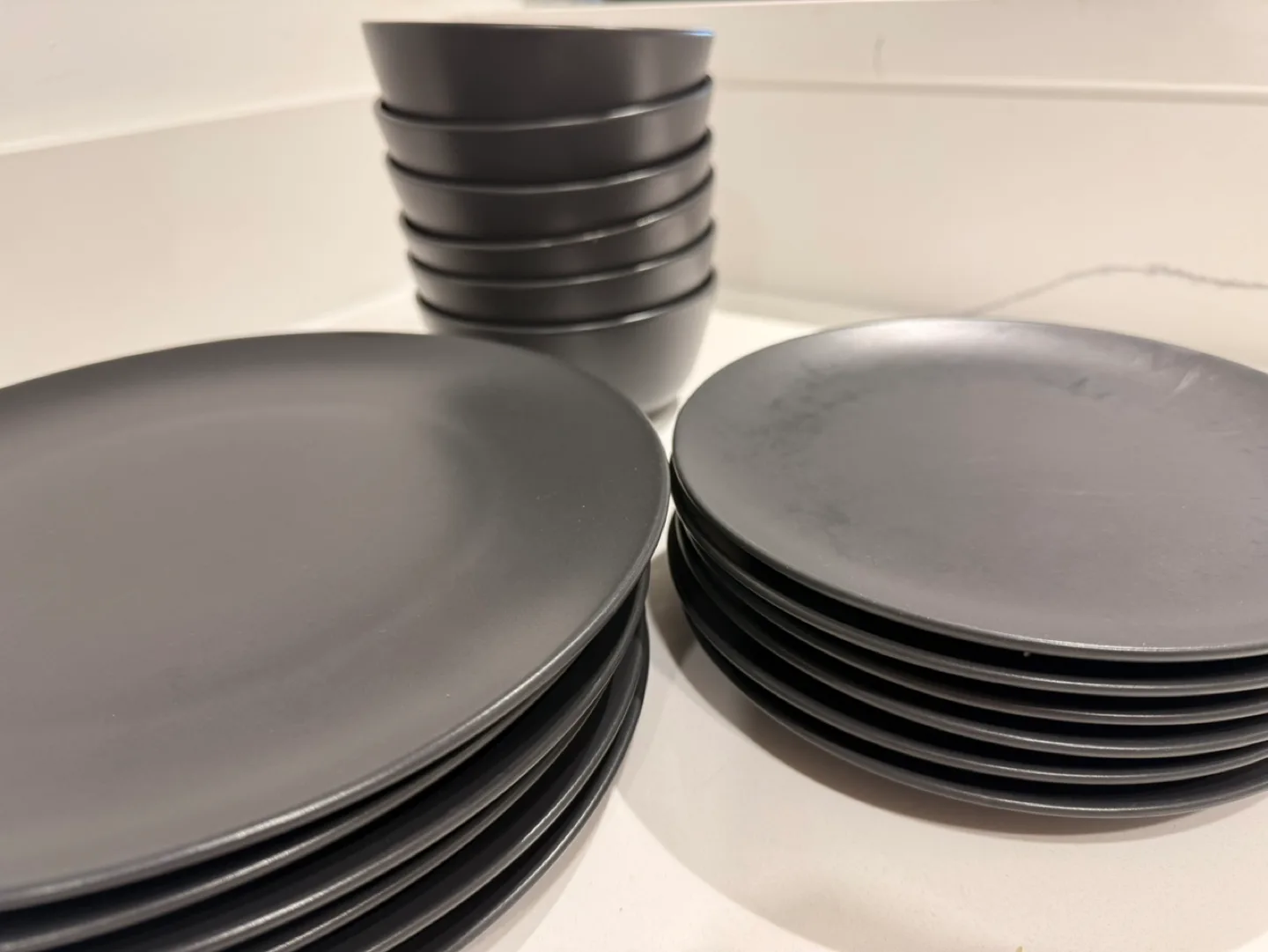 Dark Gray Dinnerware Set image indicator(2)