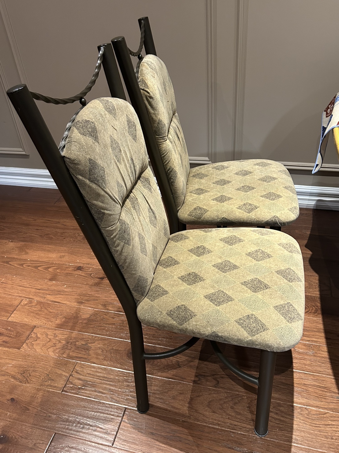 Dining Table with 2 Chairs - photo 4