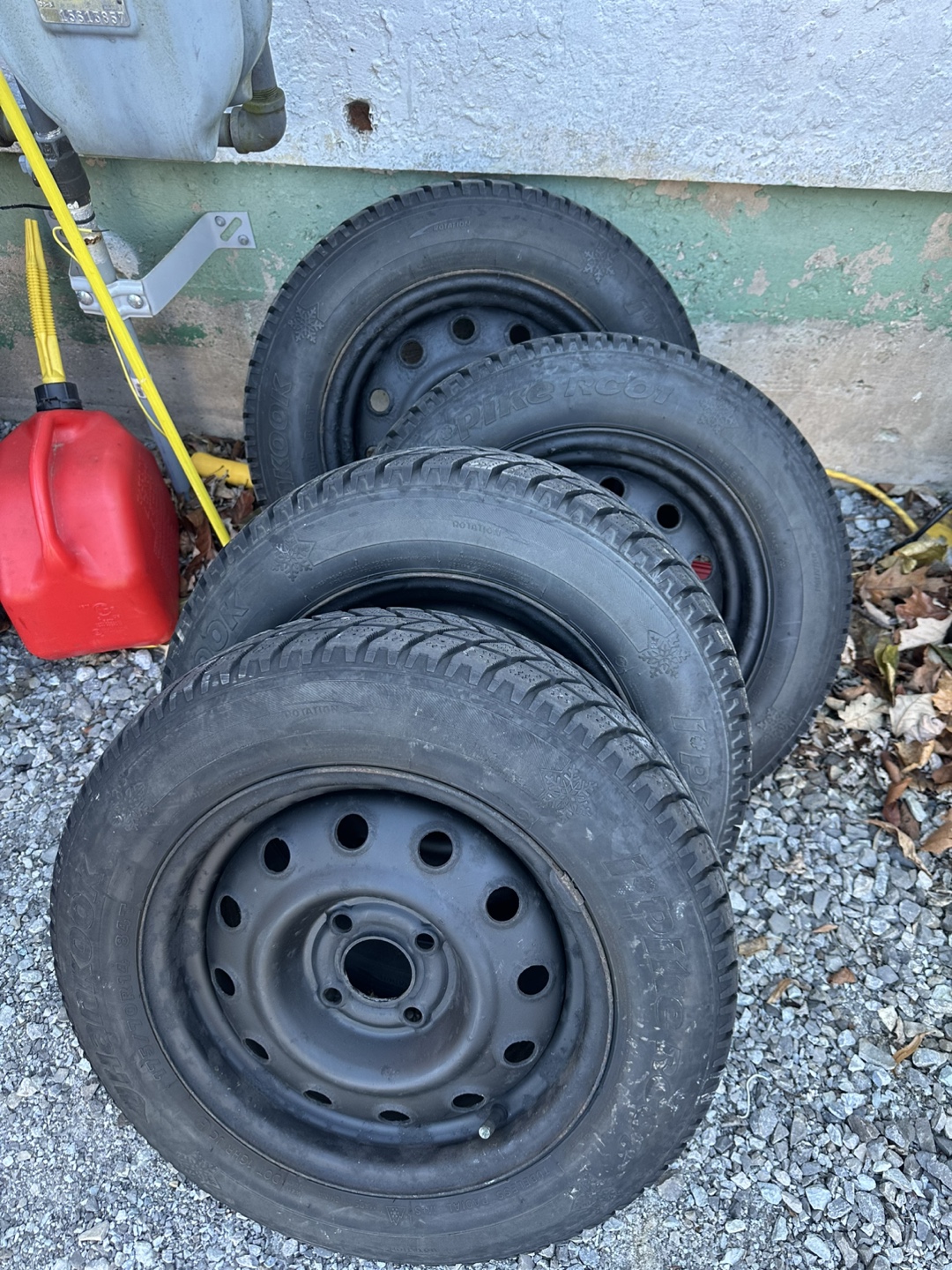 Set of 4 Winter Tires 175/70R14