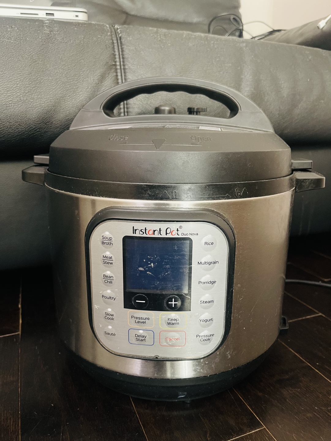 Instant Pot Duo Nova 6 Qt Electric Pressure Cooker