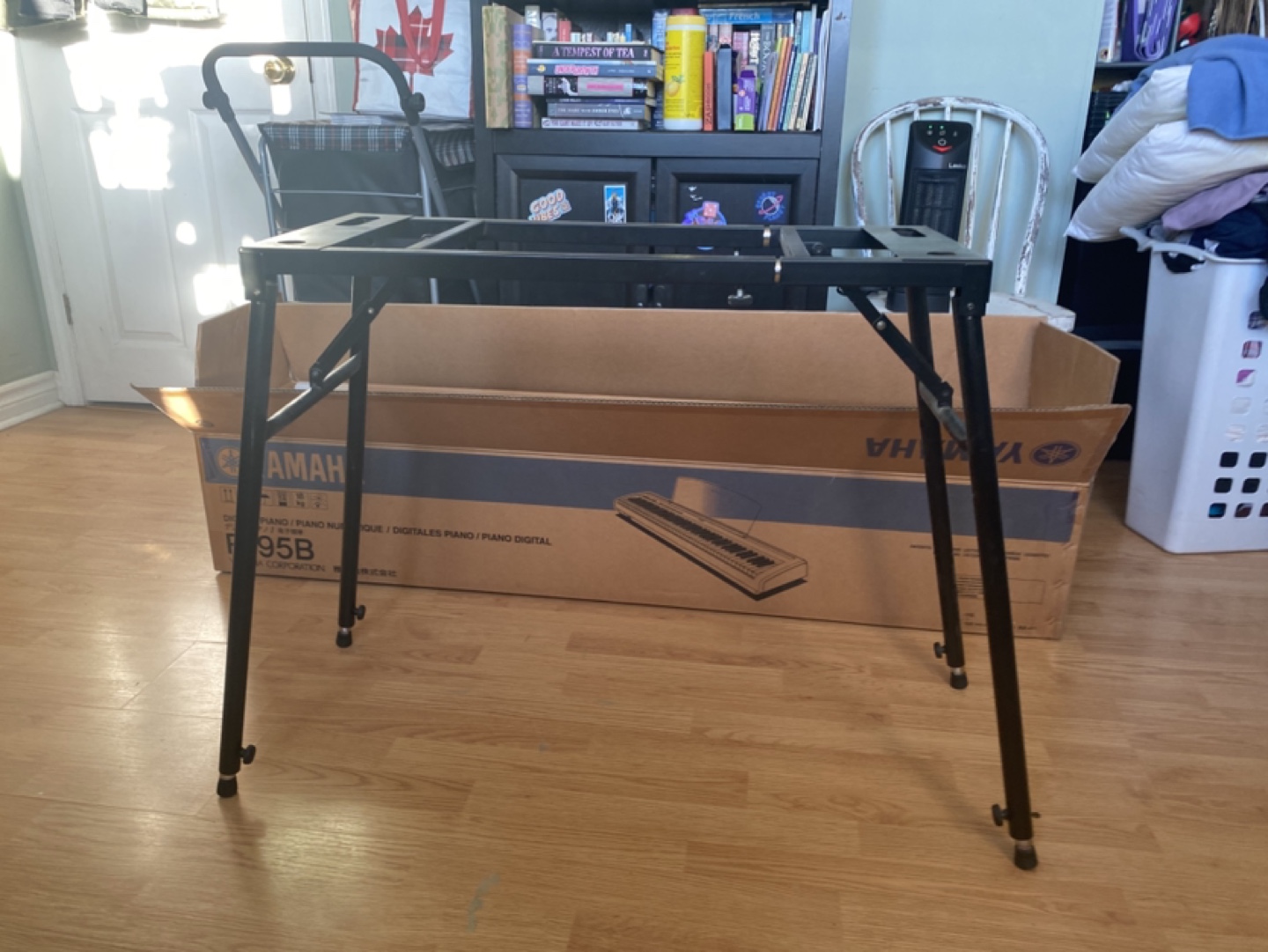 Keyboard and Stand - photo 3