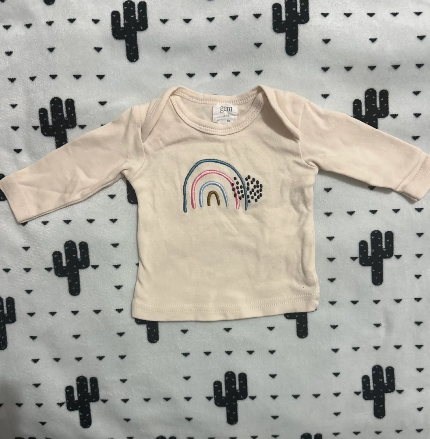 Baby Clothes Bundle - 0-3 Months image indicator(7)